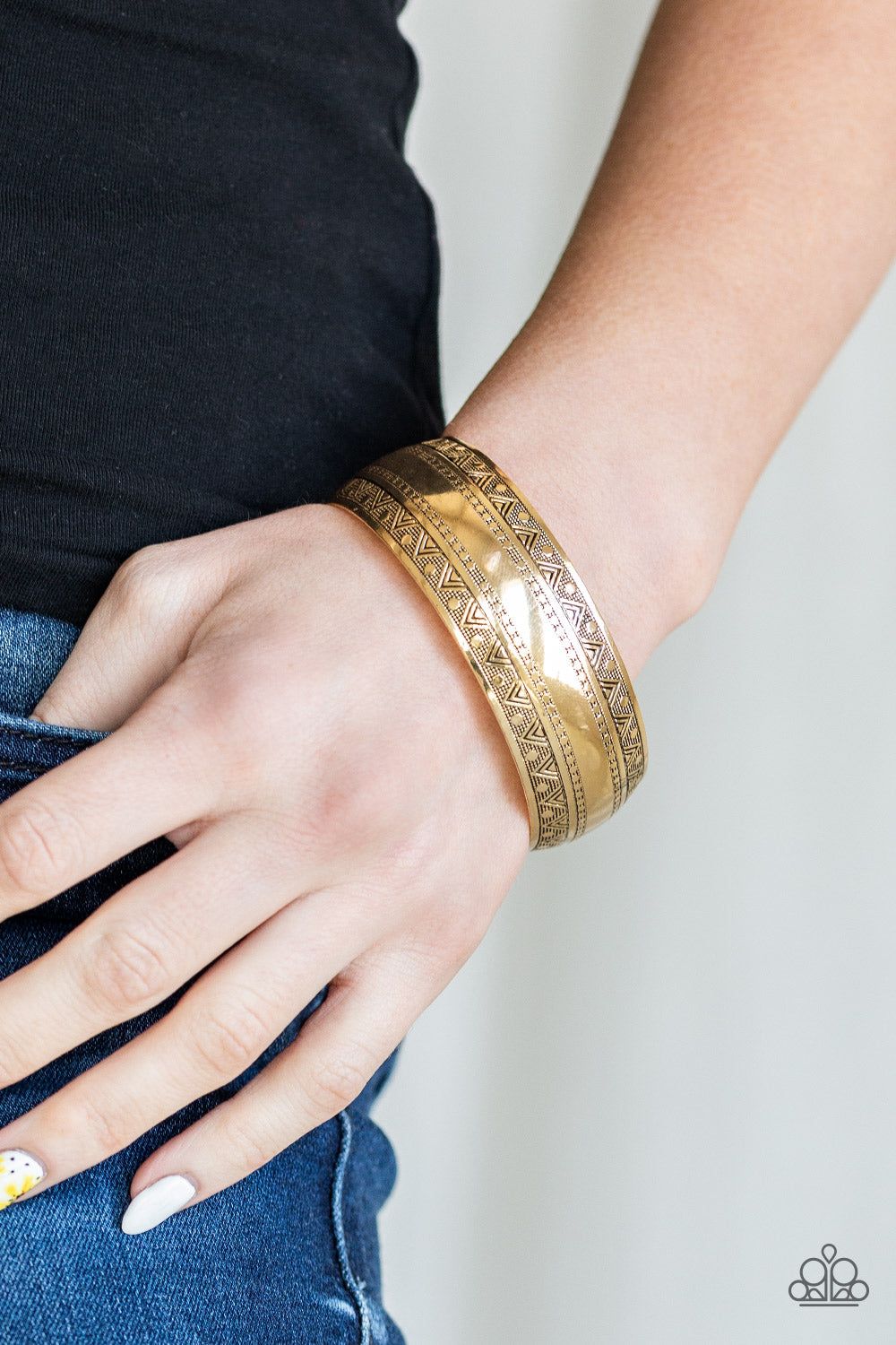Desert Peaks Studded Gold Bracelet - A Diva Mentality 